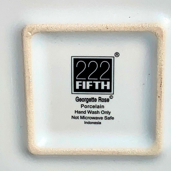 222 FIFTH GEORGETTE ROSE SQUARE DINNER PLATE 11 INCH NEW BIRD PORCELAIN - Picture 7 of 7